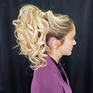Curly Ponytail